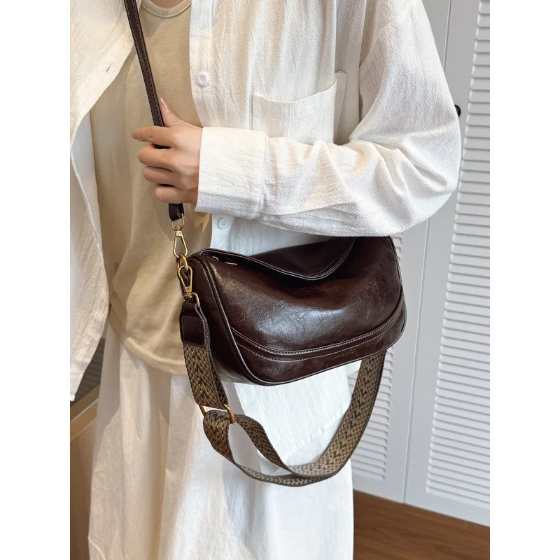 

2025 A/W Vintage Underarm Bag for Women, Genuine Leather Multi-way Shoulder Crossbody Purse, Retro Chic Large Capacity Tote