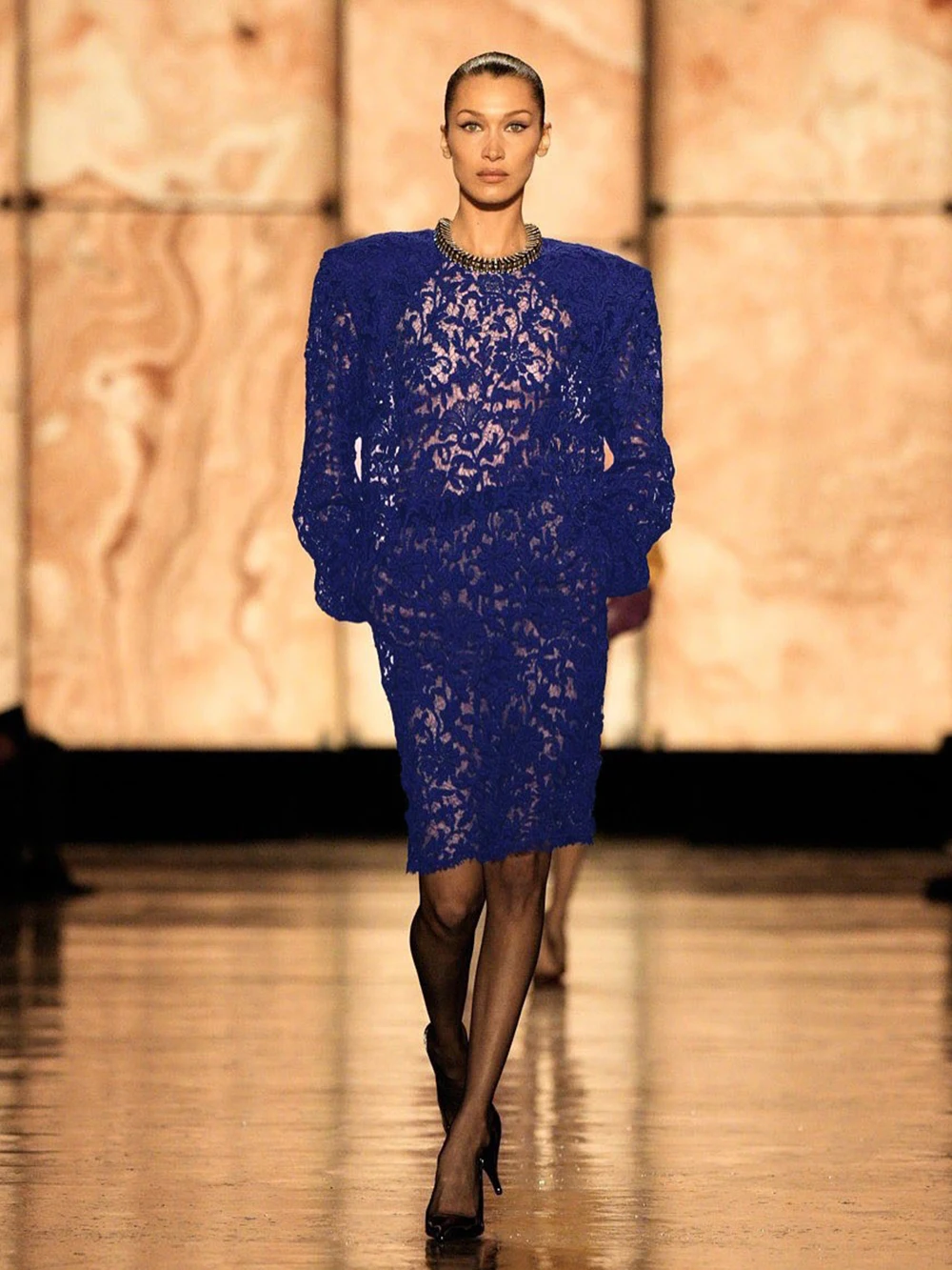 خريف جديد الملابس النسائية نمط الرجعية طويلة الأكمام المألوف سليم صالح الخصر Cinched الأزرق العميق منتصف طول اللباس