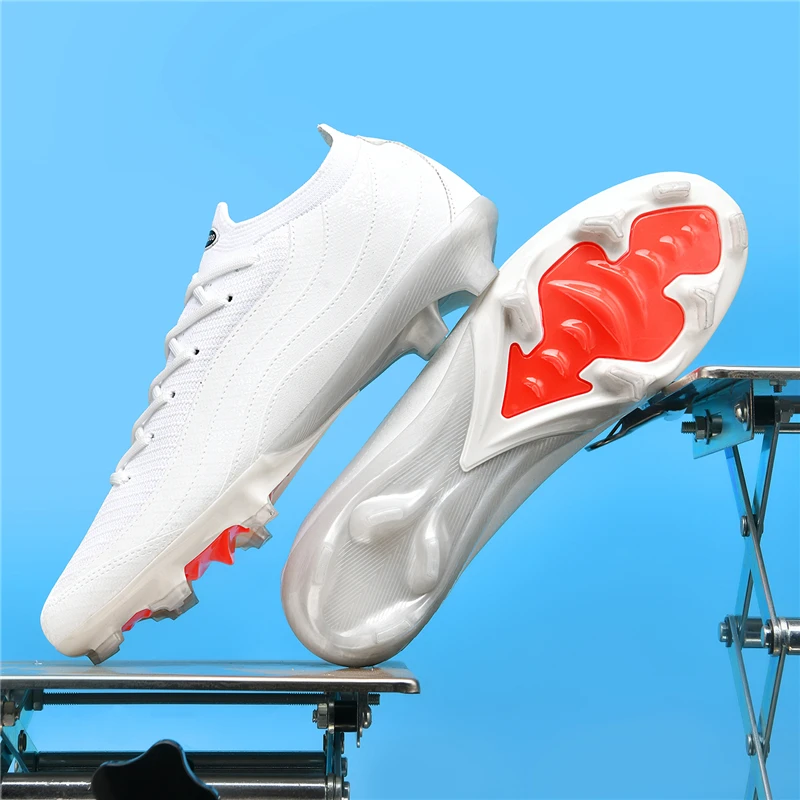 

Unisex TF FG Football Boots Lightweight Shock Absorption Breathable Anti Slip Artificial Grass Sport Training Sneakers