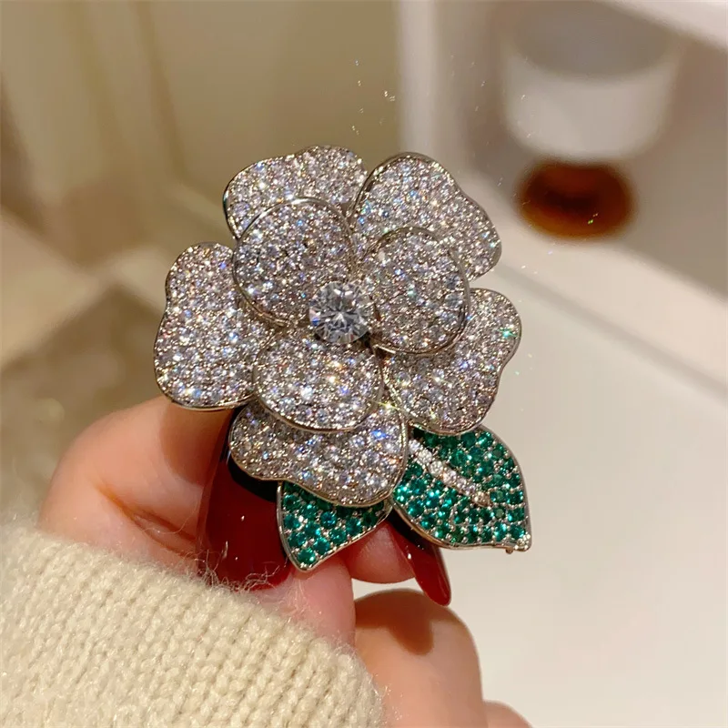 Silver Color Blooming Flower Green Leaf Brooches for Men and Women Luxury Brooch Evening Party Jewelry Birthday Gift