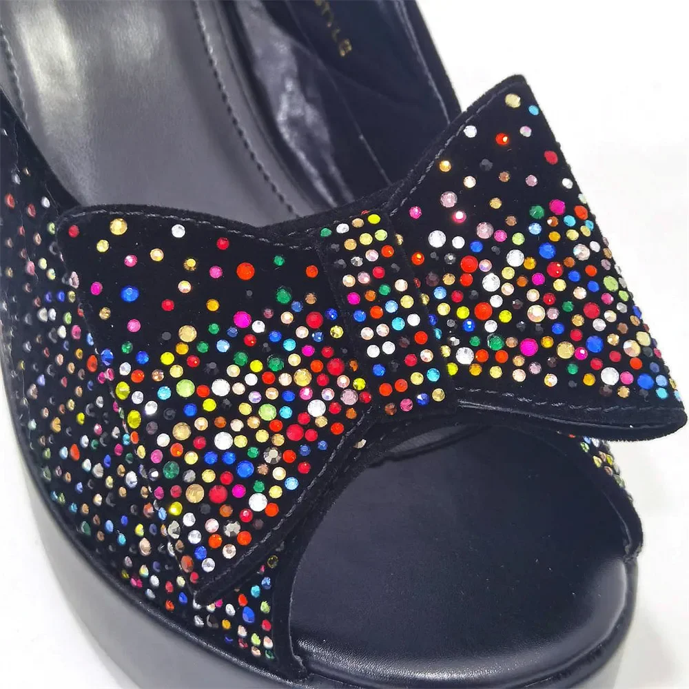 Elegante Schwarze Damen-Sandalen mit Blockabsatz, Plateau, Peeptoe und Strass-Verzierung & Clutch-Tasche Set für Hochzeit, Party und Abendveranstaltungen – Detail 12