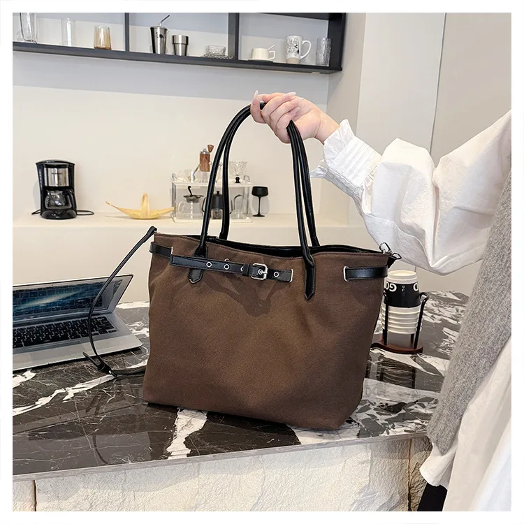 

2025 Belt Tote Bag, Niche Shoulder Purse for Women, Spacious Laptop Crossbody, Commuter Day to Night Bag, Textured Sling Bag