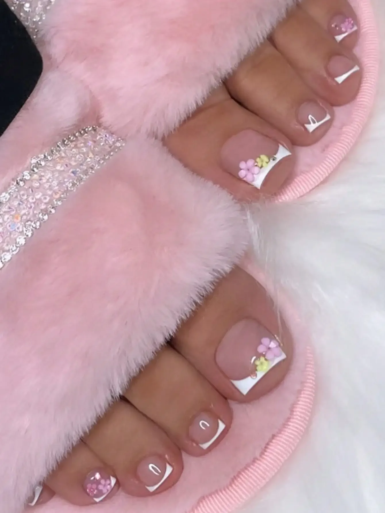 

24pcs Colorful Floral Pattern Rhinestone Shiny Square Full Cover Short False Toenails, Suitable For Women Summer Beach Style