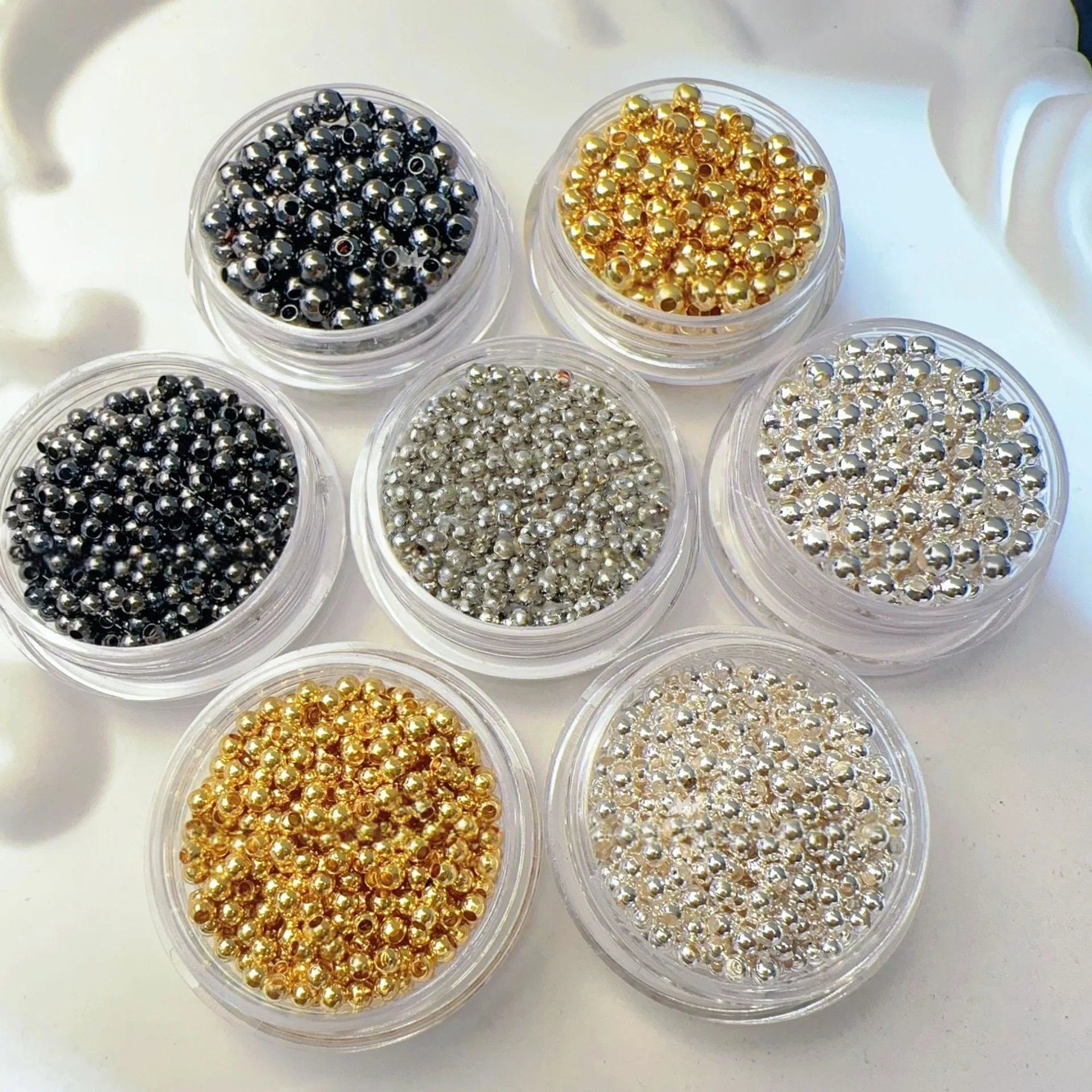 

50pcs Copper Plated 18K Gold Round Glossy Beads DIY Pearl Bracelet Necklace Loose Beads Jewelry Materials Accessories Wholesale