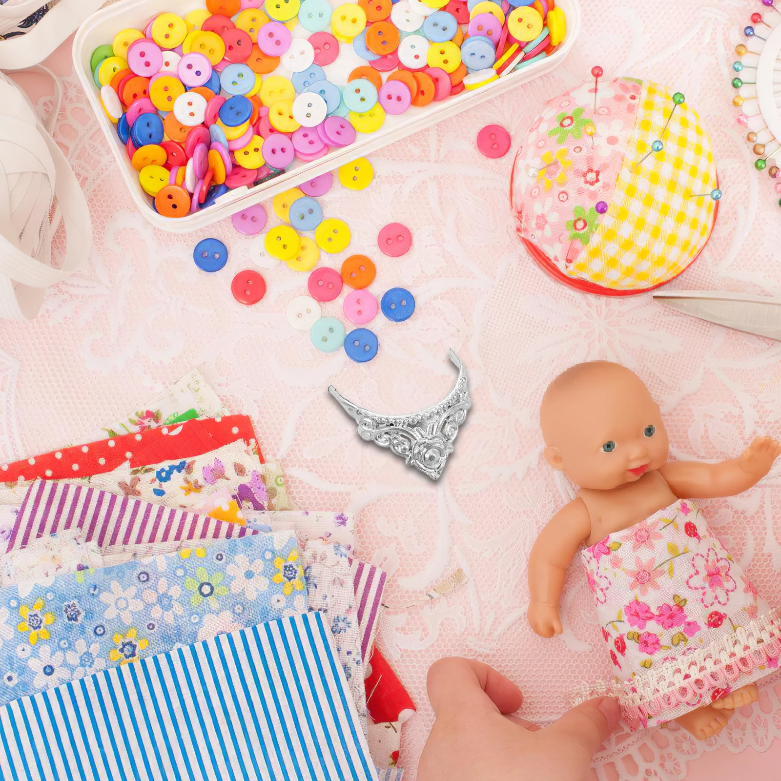 

80Pcs Dollhouse Queen Crown Set Miniature Dress Up Hair Accessories Royal Theme Play Kit Dollhouse Miniature Headwear