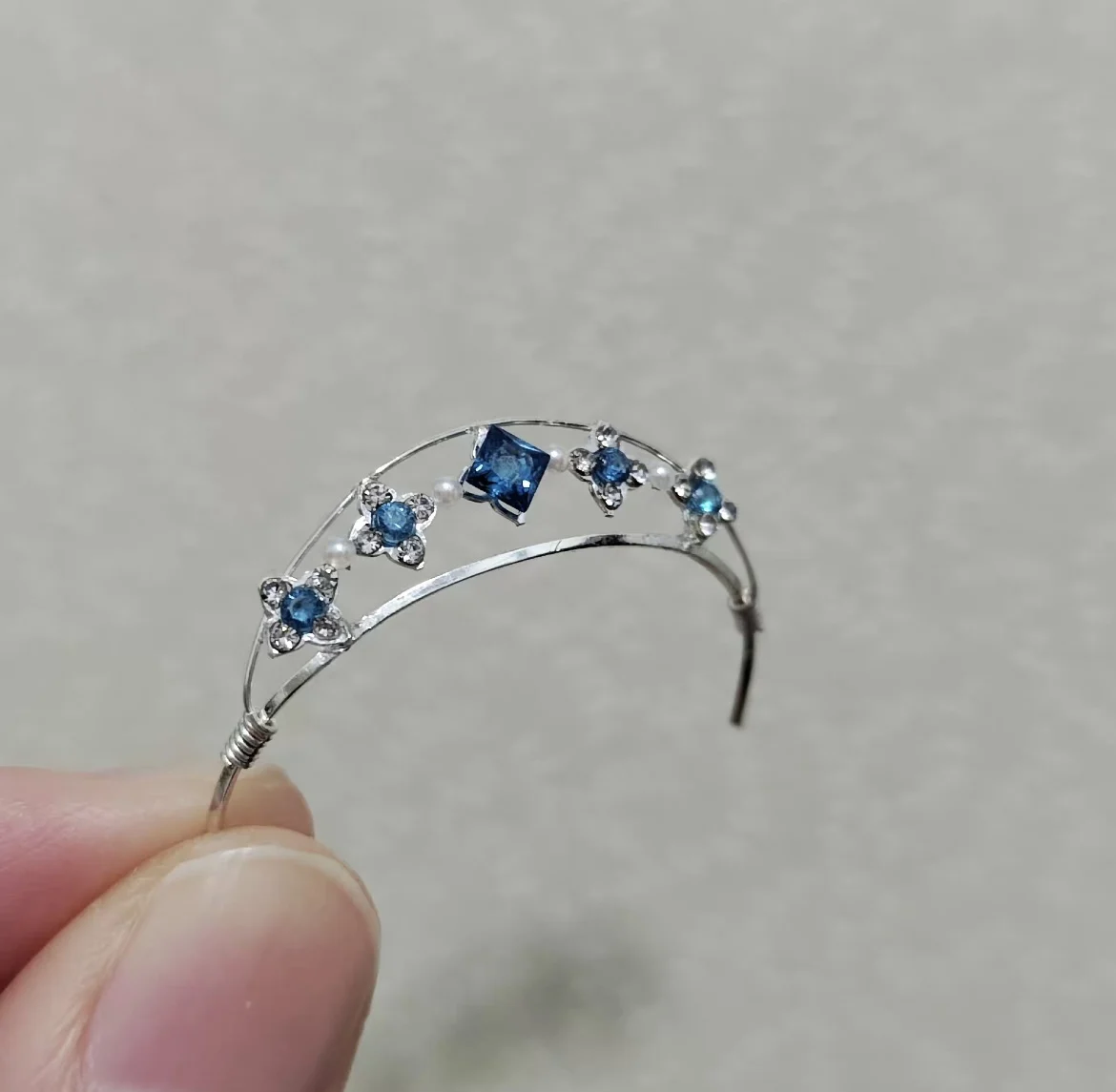 Corona di bambola BJD 1/6 copricapo di moda, accessorio giocattolo Tiara di cristallo di zirconio blu Spedizione gratuita