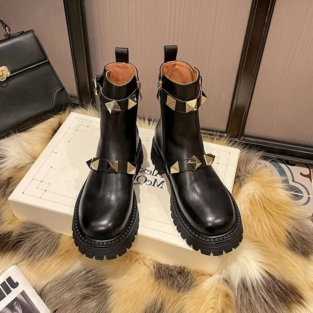 2023 Autumn Winter Elegant Women Rivets Boots Platform Genuine Leather Studded Ankle Boots Sexy Casual Lady Botas Shoes Size 9