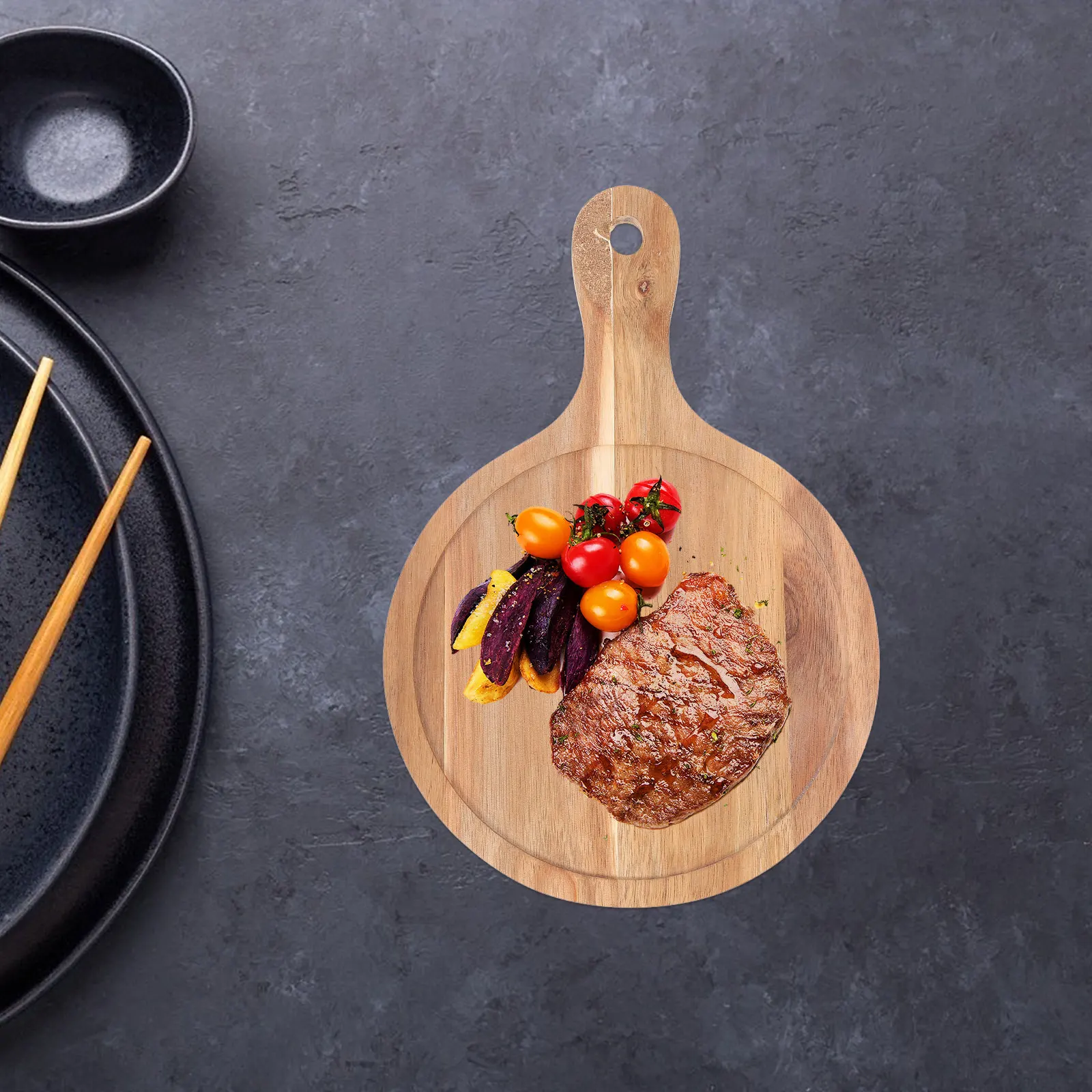 

Wooden Bread Tray Round Natural Material Fine Workmanship Food Serving Plate Kitchen Hanging Hole Cake Pizza Snacks