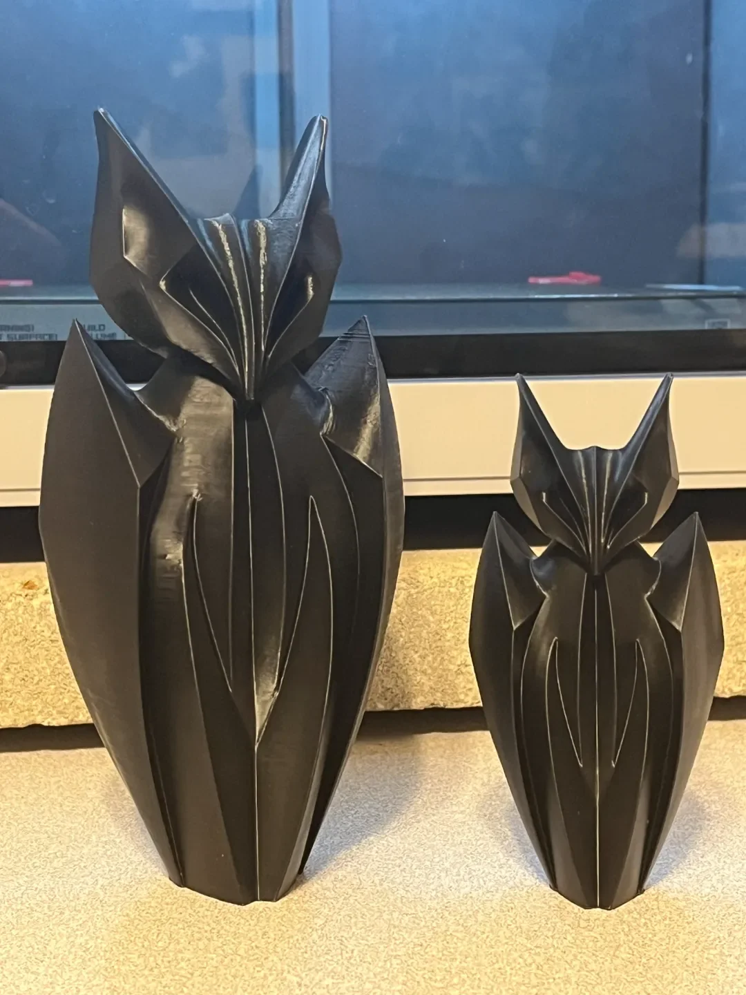 3D‑Printed Minimalist Bat Sculpture,Plastic Geometric Bat ,Sharp‑Line Abstract Desktop Ornament for Gothic Home Decoration