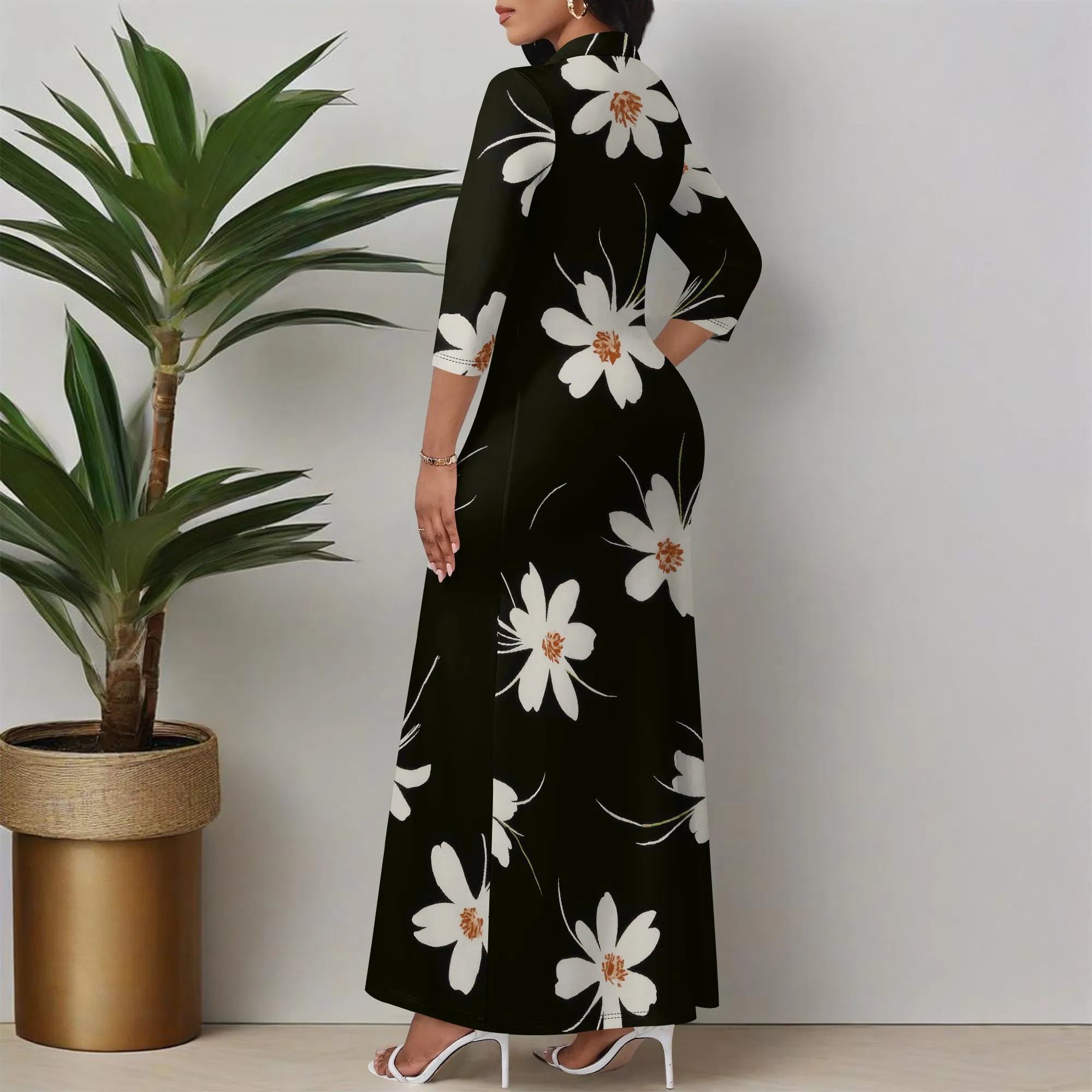 Abito lungo da donna Kawaii a maniche lunghe estivo con fiori piccoli. Abito girocollo ampio