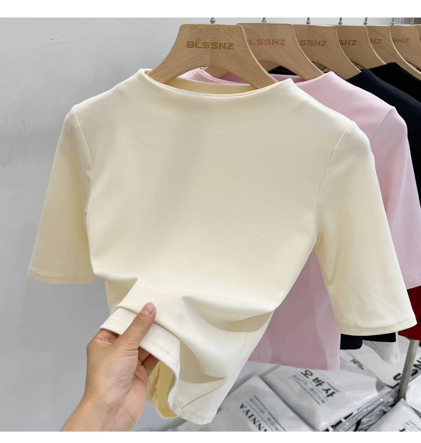 Zjaiss Sommer Damen T-Shirt Aprikose Stehkragen Kurzarm 2026 Frühling Minimalistisches Lässiges Vielseitiges Oberteil Einfarbiges Schlankes T-Shirt – Detail 1