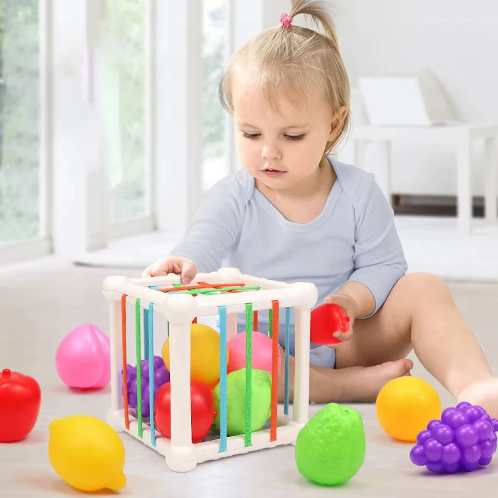 Vroeg leren fruitherkenning kubusdoos, vormsorteerspeelgoed voor kinderen, ontworpen voor vingergreptraining voor baby's