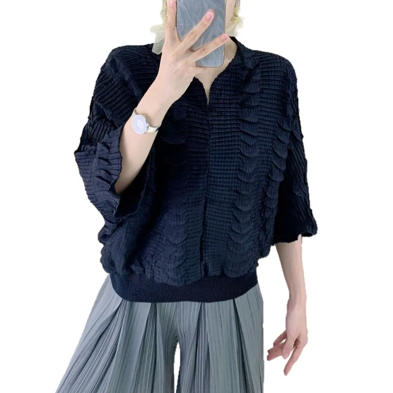 مياكي بلون فضفاض مطوي تي شيرت المرأة نصف الياقة المفتوحة كم باتوينغ قمة 2025 موضة الصيف عادية كم قصير