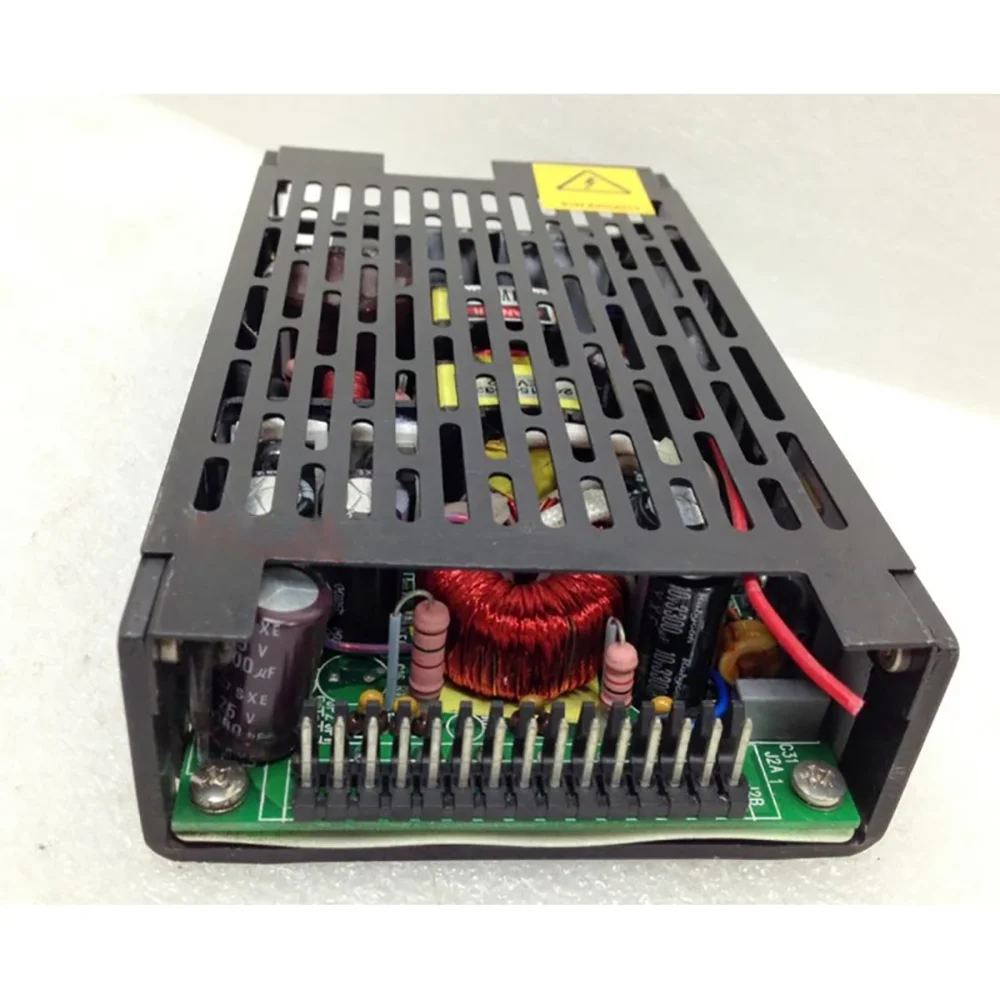 Alimentatore per apparecchiature mediche industriali +5V8A+24V3.5A+12V5.5A UPFCS155-320