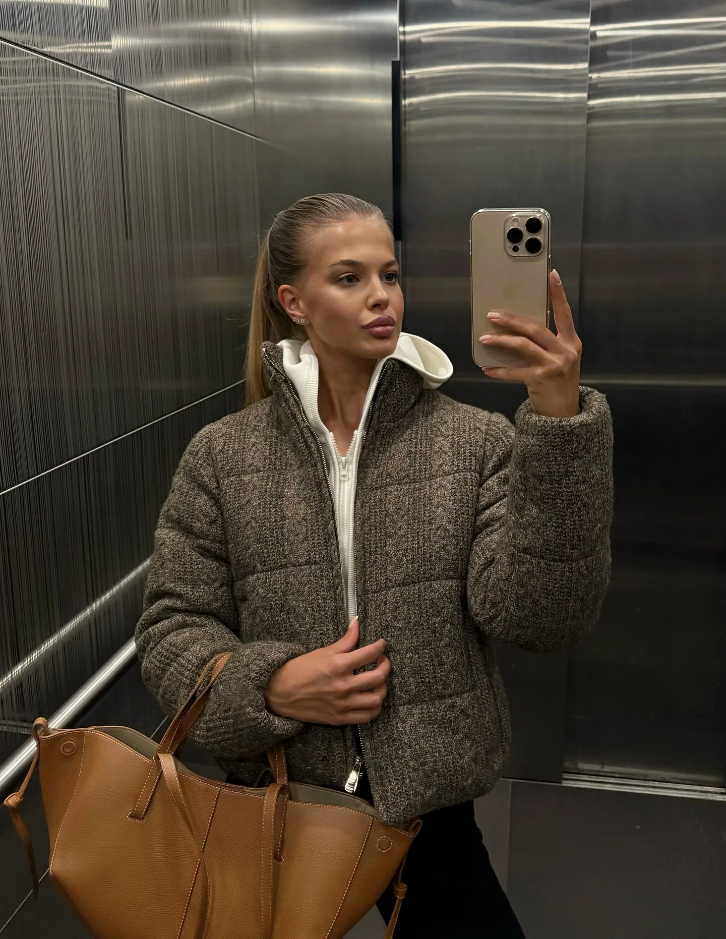 

HH Women's Fashion Long Sleeve Solid Pockets Zippers Short Jacket Female High Street Winter High Collar Knitted Coats 2 Color