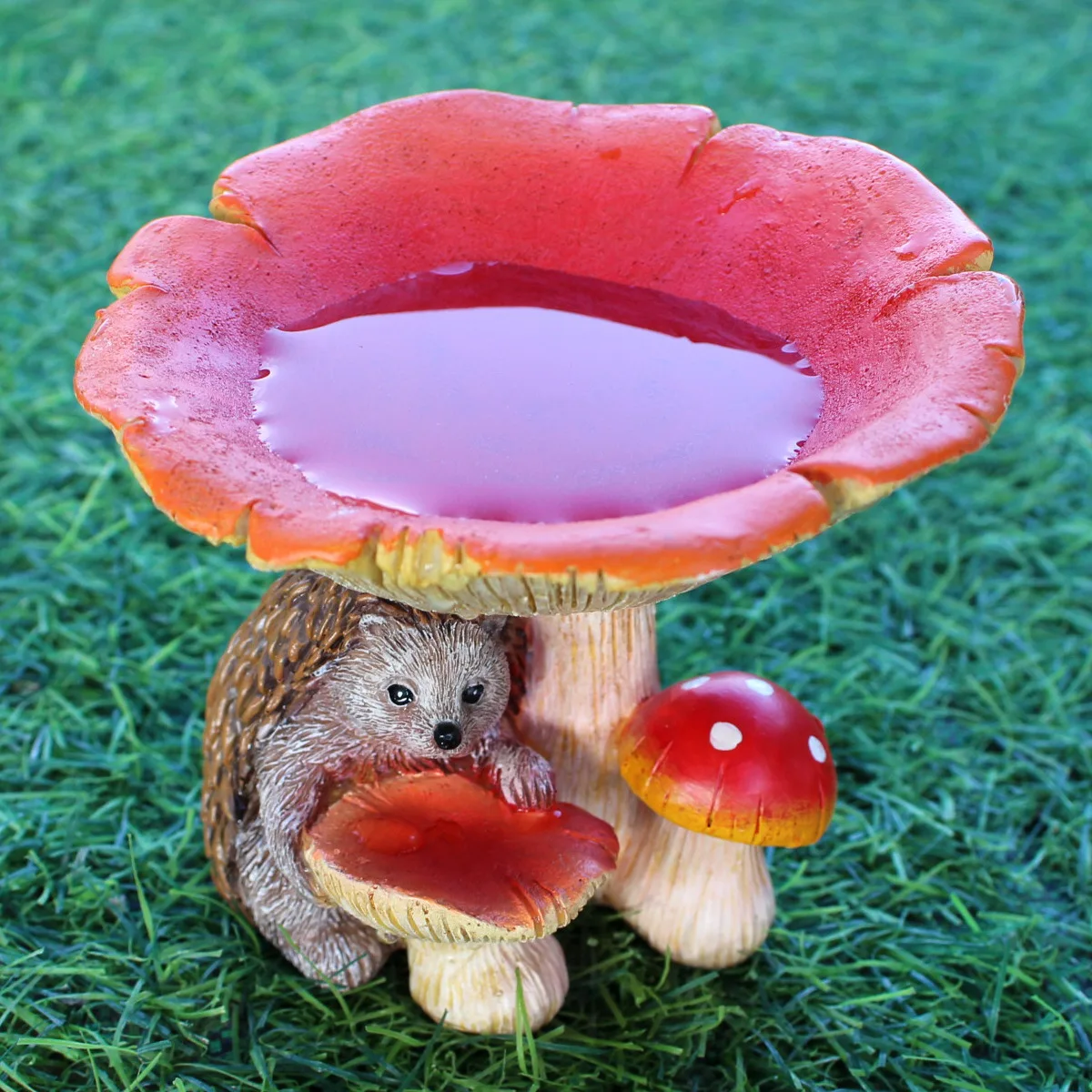 Hedgehog Mushroom Bird Feeder Resin Realistic Mushroom Outdoor Wild Bird Feeder Garden Sculpture Courtyard Lawn Decoration