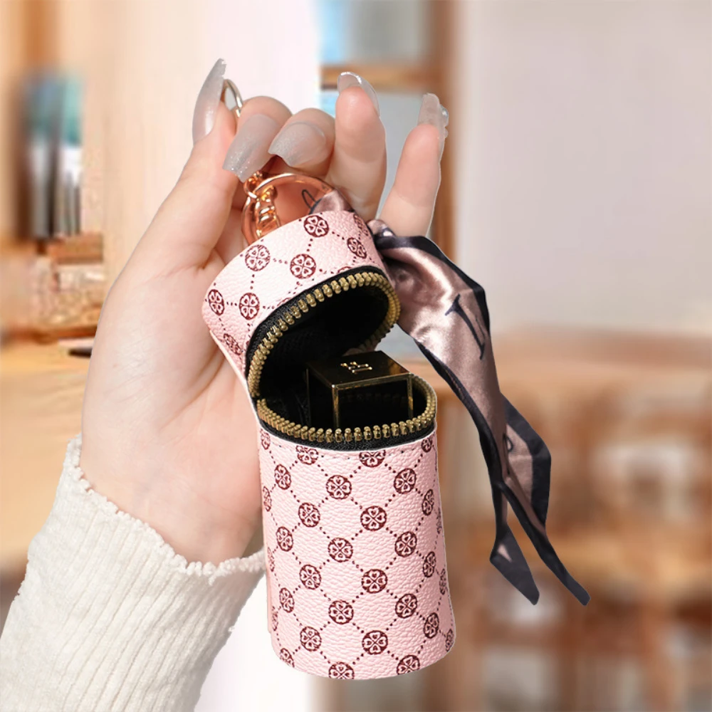 High-end luxury coin purse pendants, earphone cases, lipstick mini keychain bags, retro bucket mouth red envelopes, and simple p