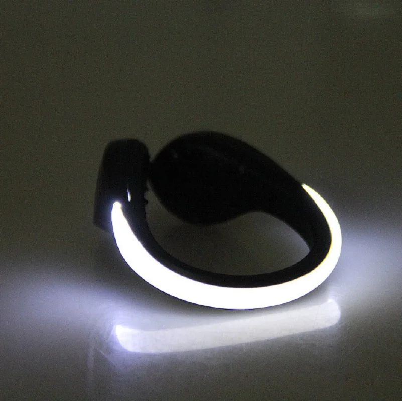 Amazing Fashion Shoe Clip Led Light Toy Gift for Adult Kid Night Runner Outdoor Jogging Cycling Biking Sport with Flashing Color