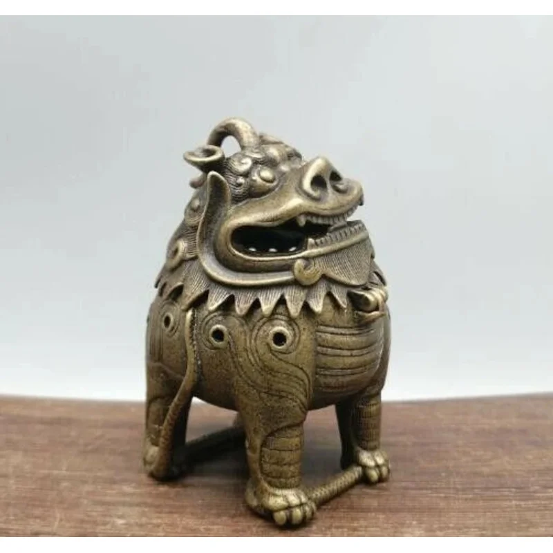 

Chinese archaize pure brass Carved lucky Fu Dog Lion Small Incense Burner