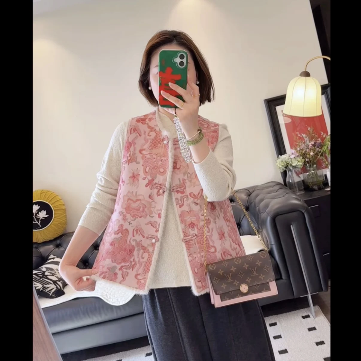 

Double-Sided Wearable Warm Plush Vest New Chinese Style Two-Tone Sleeveless Top Versatile Comfortable Female Outerwear