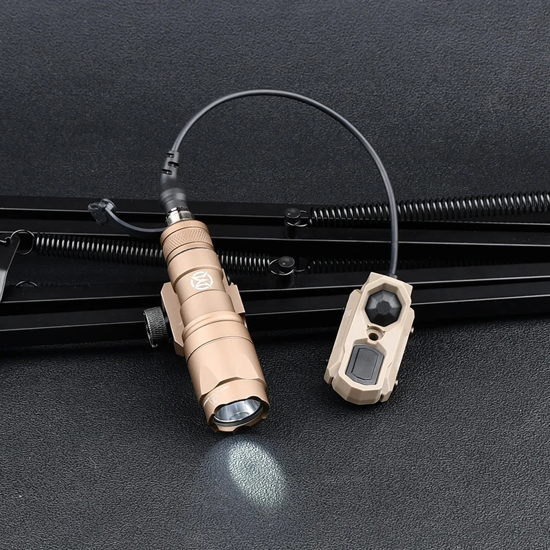 Surefir-linterna M300 M600 con AXON, interruptor de presión remoto de doble función, compatible con riel de 20mm, luz táctica Airsoft para caza