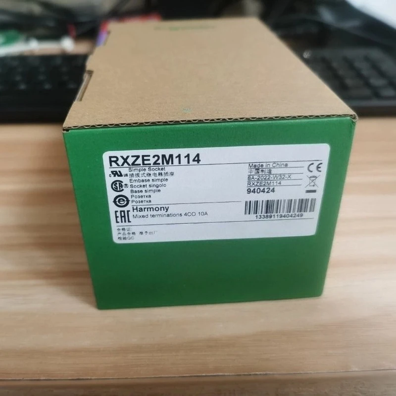 

1PCS Brand New Original RXZE2M114 rail relay base Fast Delivey