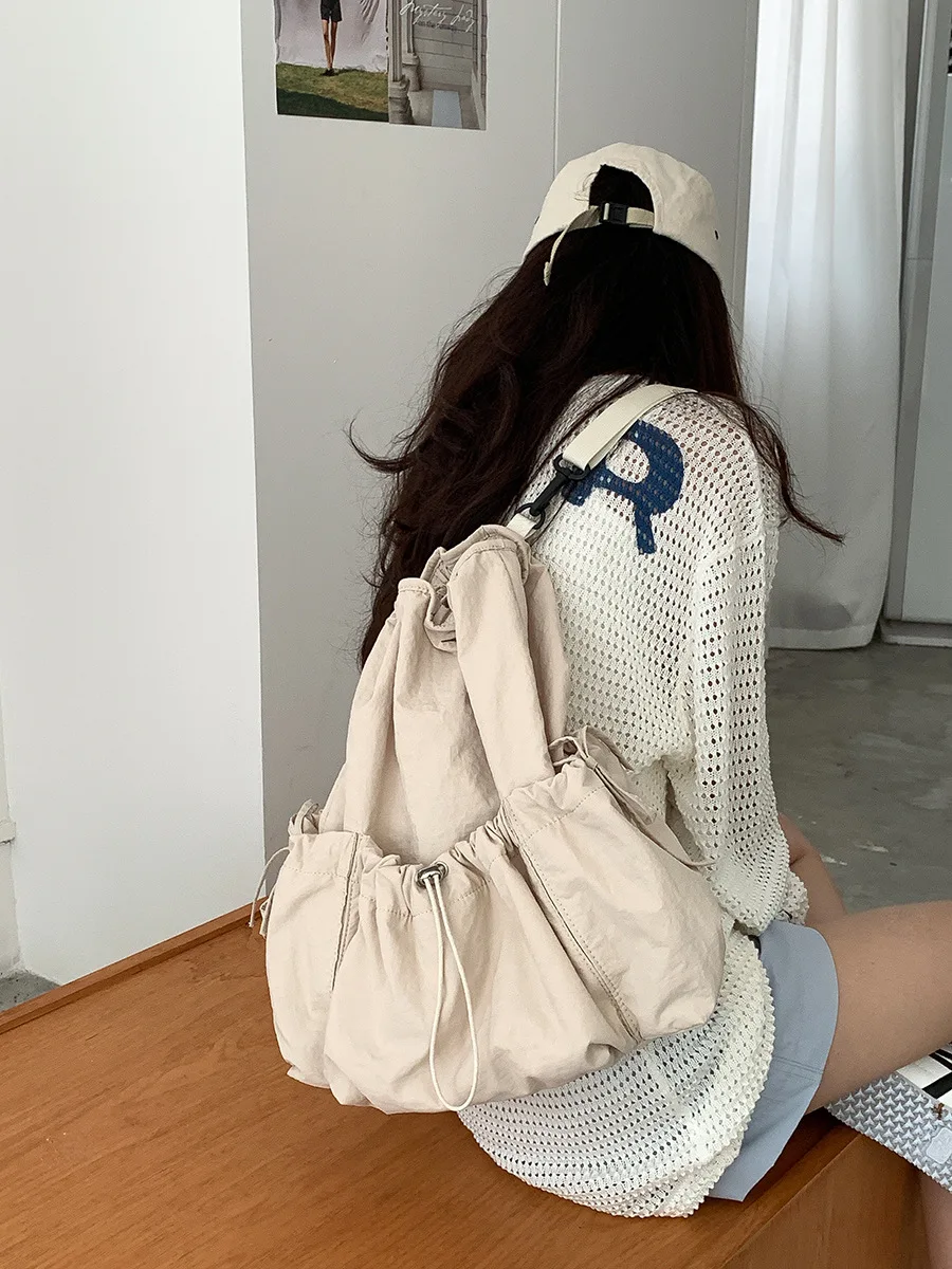 Mochila de Nylon Ruched Korean Bowknot Drawstring para Mulheres, Mochilas escolares para meninas, Design de nicho, Summer Beach Travel