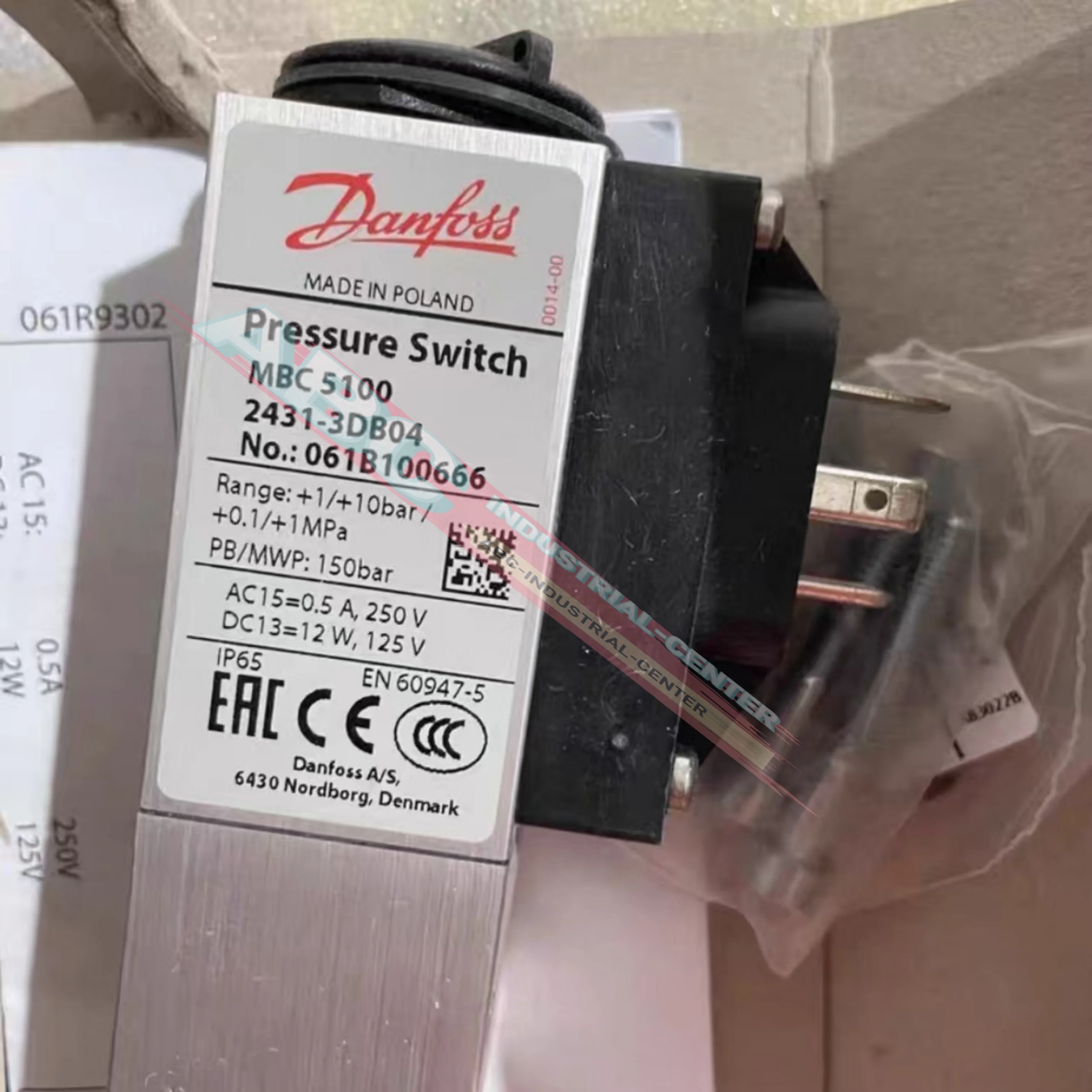 

Новый оригинальный датчик давления 061B100666 MBC5100 061B100766 MBC5100