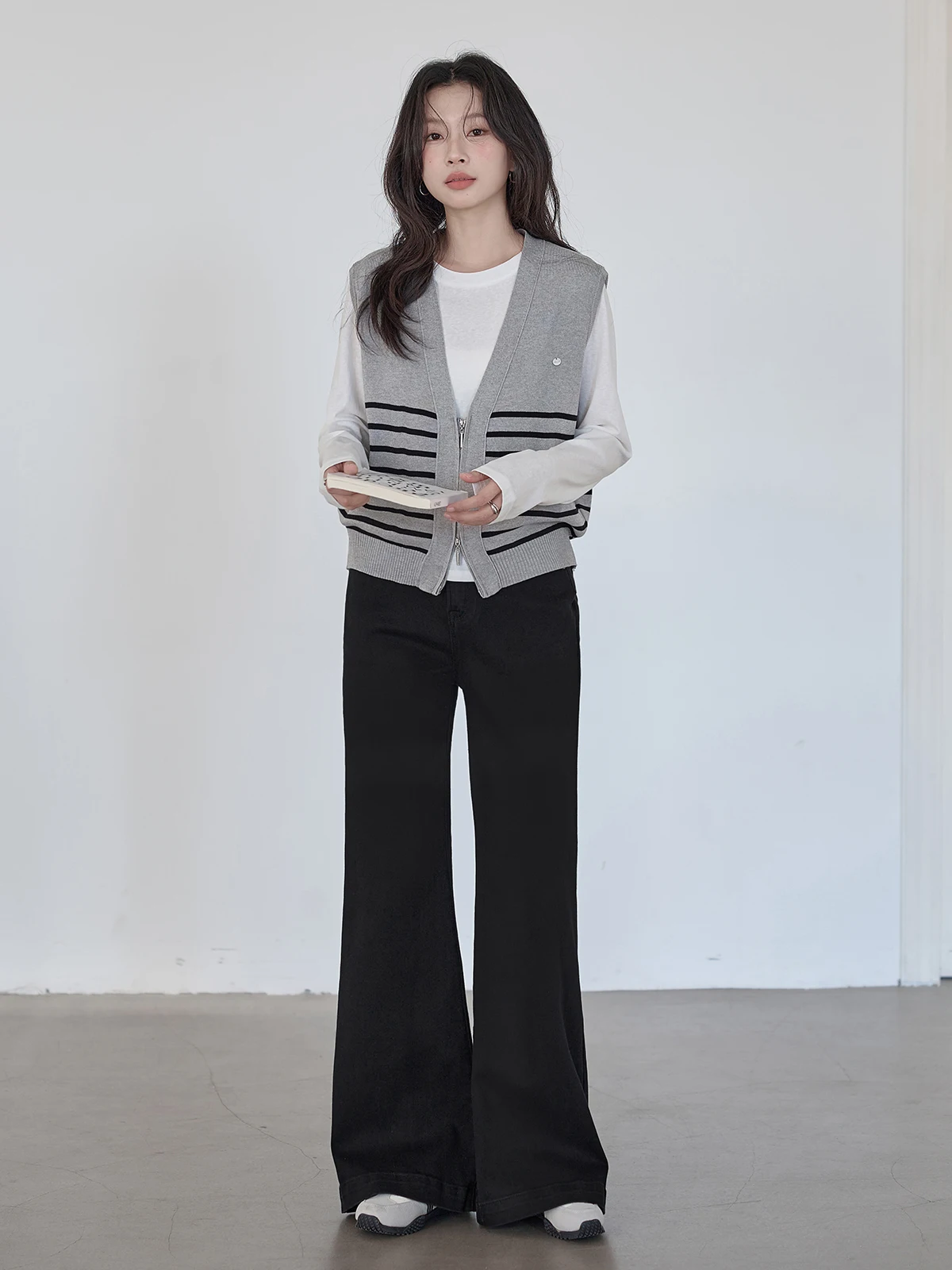 

Женские джинсы клеш с высокой талией Bla, весна 2026, новинка, ретро, элегантные, универсальные, утягивающие, повседневные джинсы HUIXI Dstring