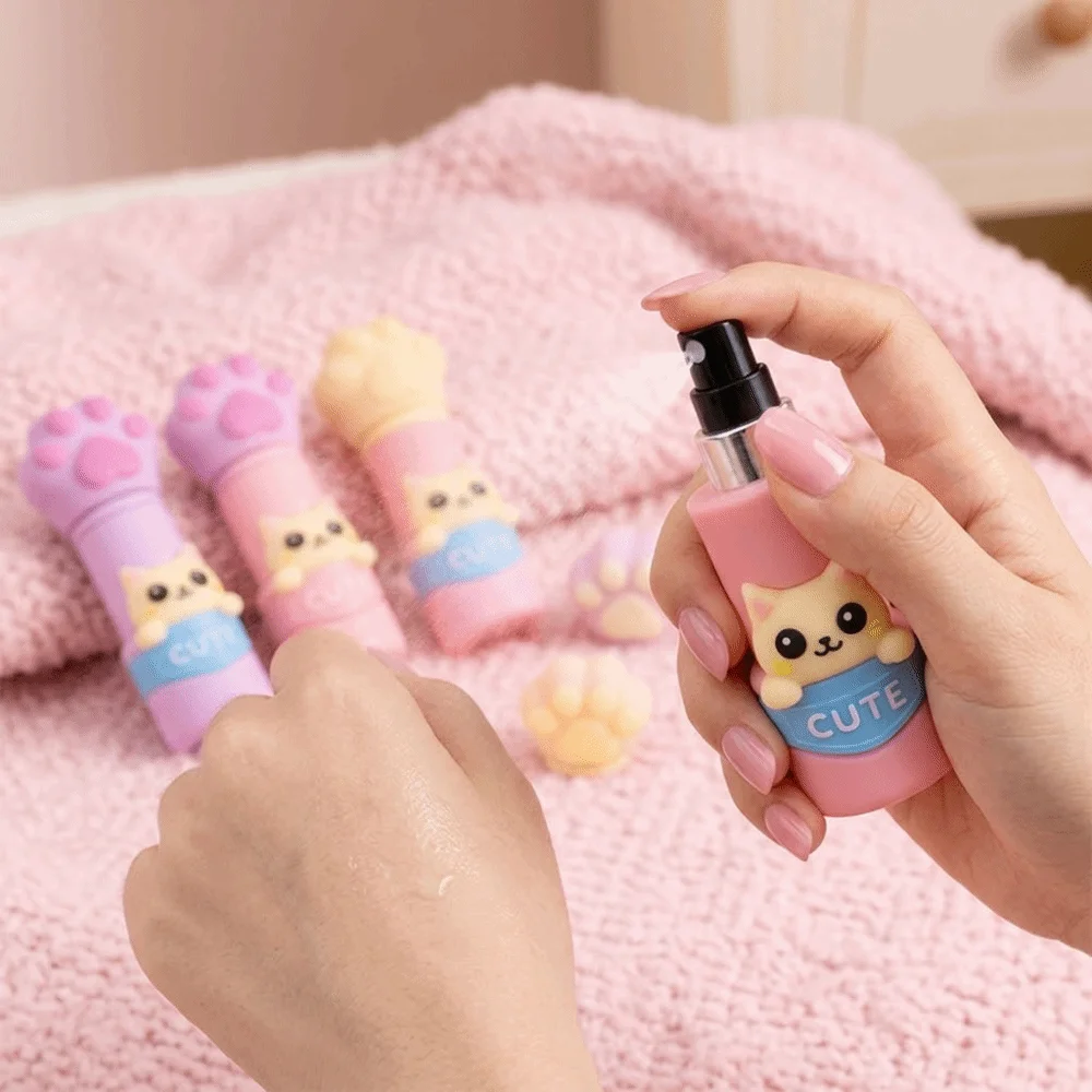 Mini Refillable Perfume Bottle Color Changing Portable Mini Spray Bottle Cat Paw Shape UV Color Changing Perfume Bottle Gift