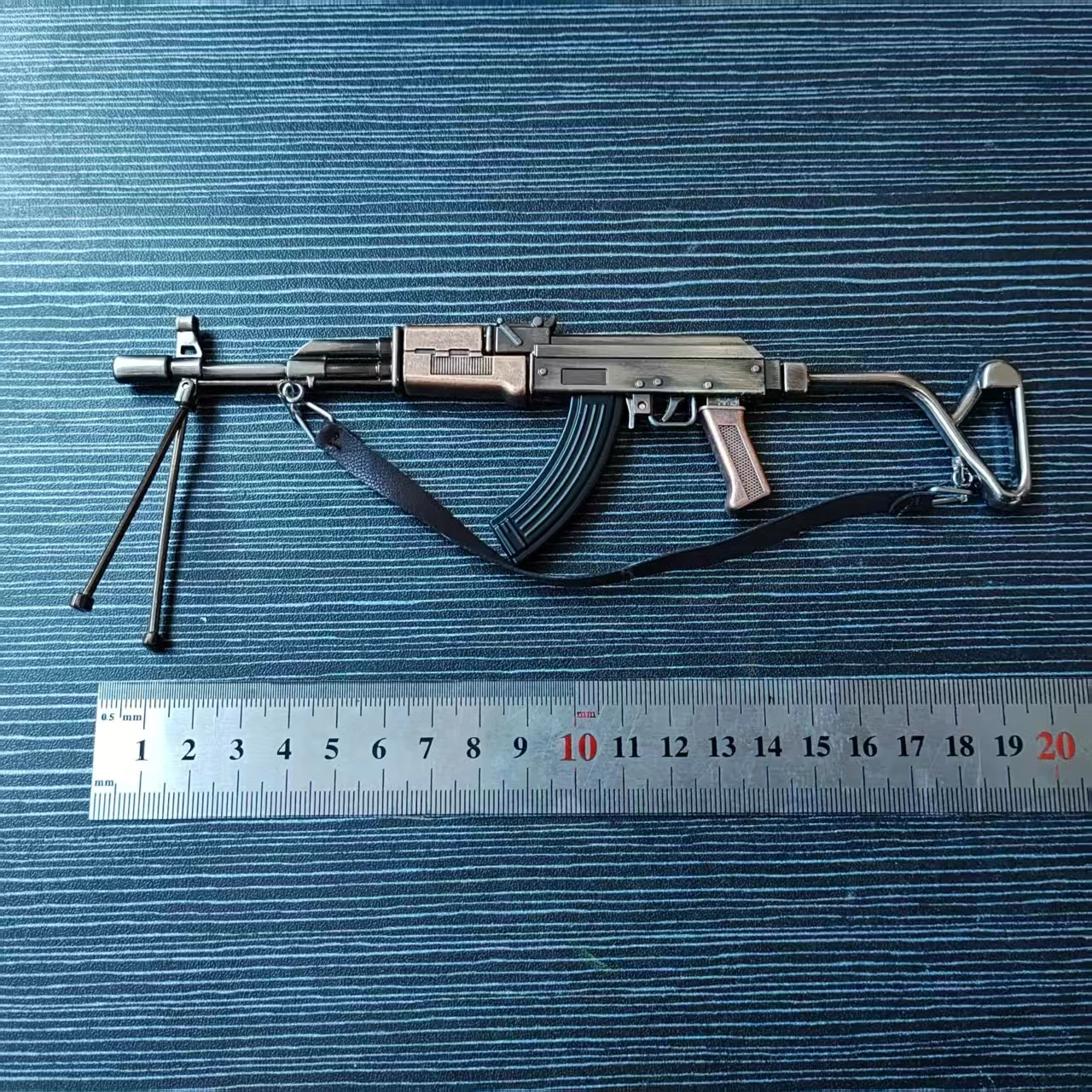 20 ซม.ปืนไรเฟิลรุ่นมินิปืนรุ่น PUBG Jedi ปืนของเล่น Fidget ของเล่นเดสก์ท็อปเครื่องประดับสําหรับเด็กผู้ใหญ่ของขวัญวันเกิด