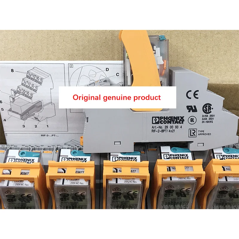 2903308 Original PHOENIX CONTACT RIF-2-RPT-LDP-24DC/4X21 relay module