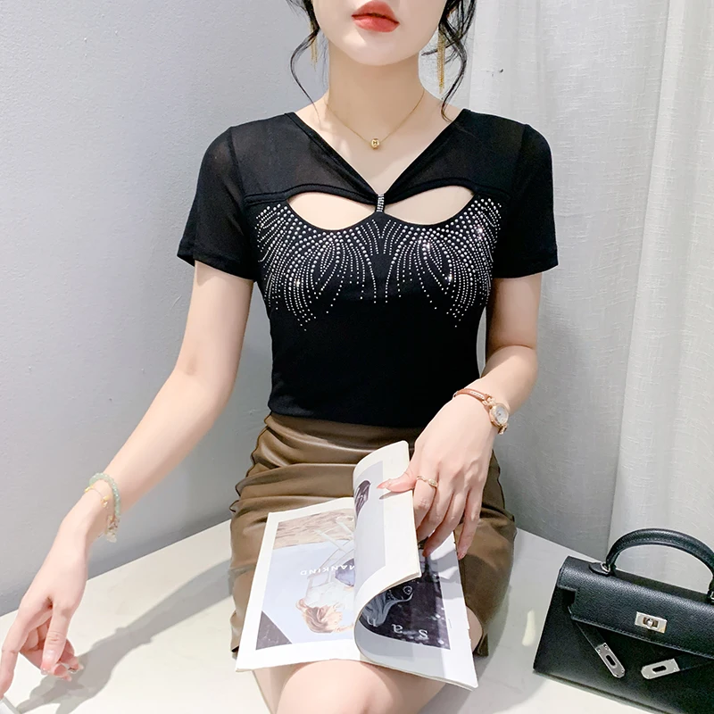 Sexy oco para fora v-ne camiseta feminina ort sve faionable strass me topo na moda rua sle verão wear