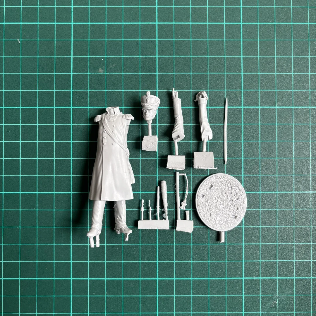 75-mm-Harz-Modellbausatz, russisches Grenadiers-Regiment, Hauptquartier, unmontiert und unbemalt, GK, 1556R