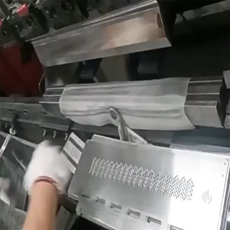 プレスブレーキ曲げ機抗インデントスクラッチフリー保護フィルム厚さ 0.3 0.5 0.6 0.7 0.8 1 ミリメートル長さ 3 メートル