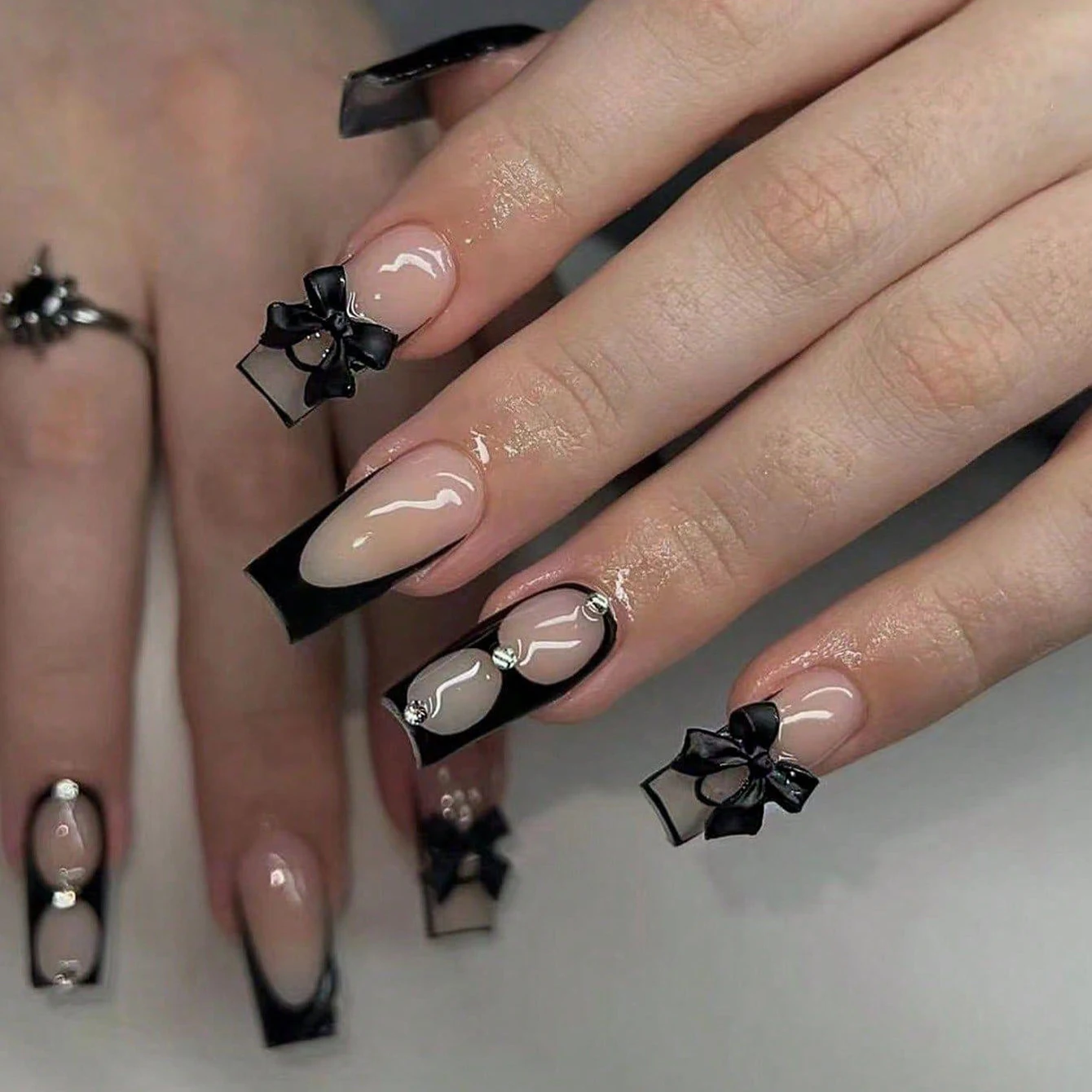 24PCS Black French Pointed Nail, Medium Square Fake Nail Design, Black Bow, Fully Covered Fake Nail