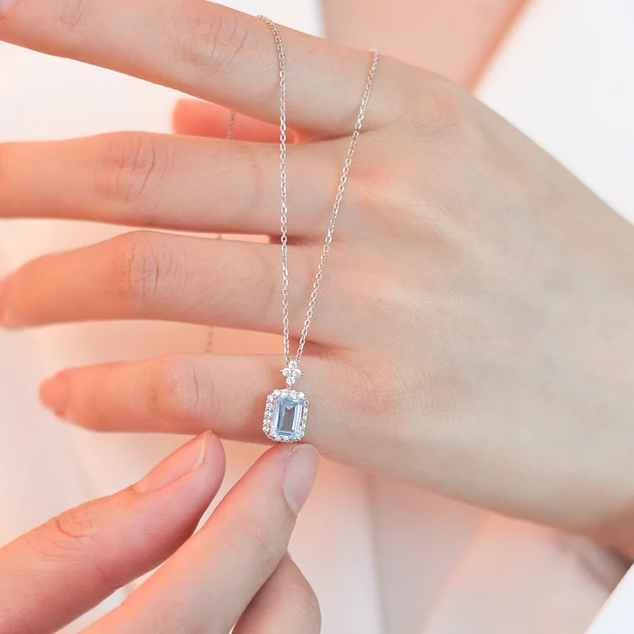 Women's 925 Sterling Silver Square Pendant Necklace, Modern Elegance