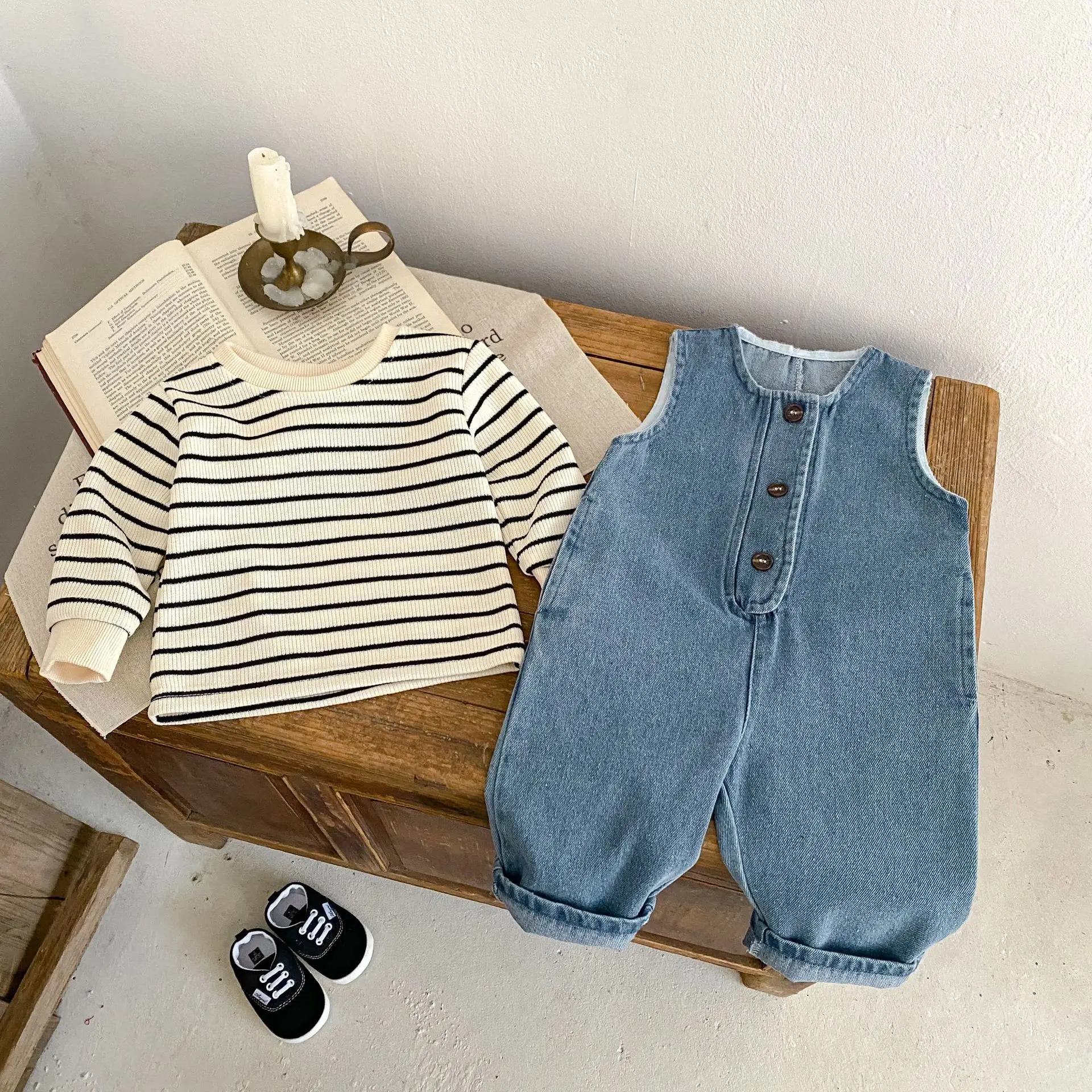 

Spring New Baby Clothing 0-3 Year Old Women's Treasure Striped Top+Denim Tank Top Long Climbing 2-piece Set Can be Sorted