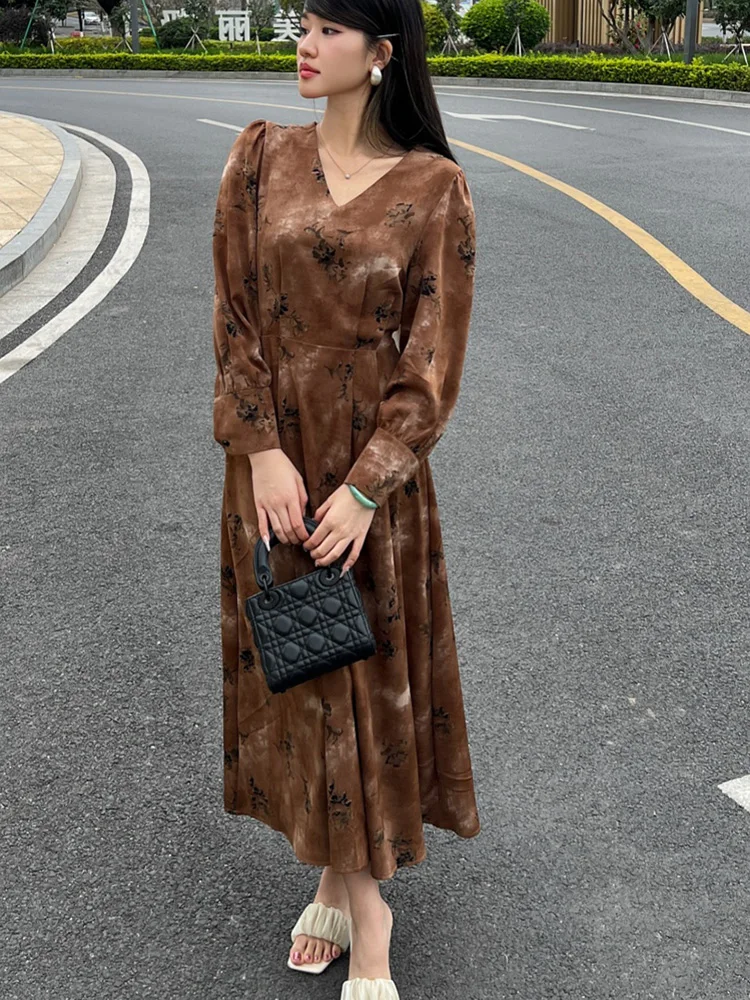 Damska sukienka wiosenna 2025 nowa koreańska wersja moda wróżka drukowanie Temperament dekolt w serek słodka kwiatowa długa Vestidos DS082