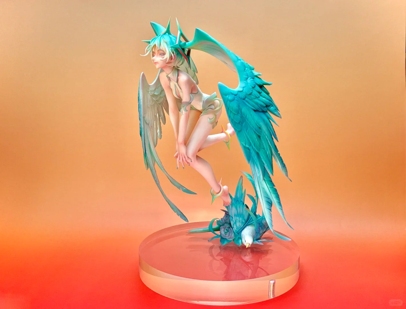 figurine-de-collection-miku-la-chanteuse-virtuelle-modele-de-jouet-ornement-de-bureau-statue-tendance-cadeau-surprise-quotidien-pour-les-fans-d'anime