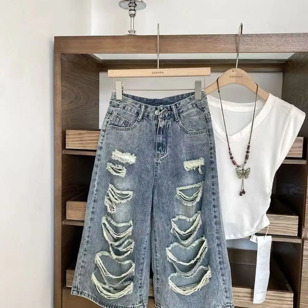 Women's Loose Fit Distressed Denim Shorts Retro Hole Design Slim Wide Leg Seven-Foot Jeans Summer Style