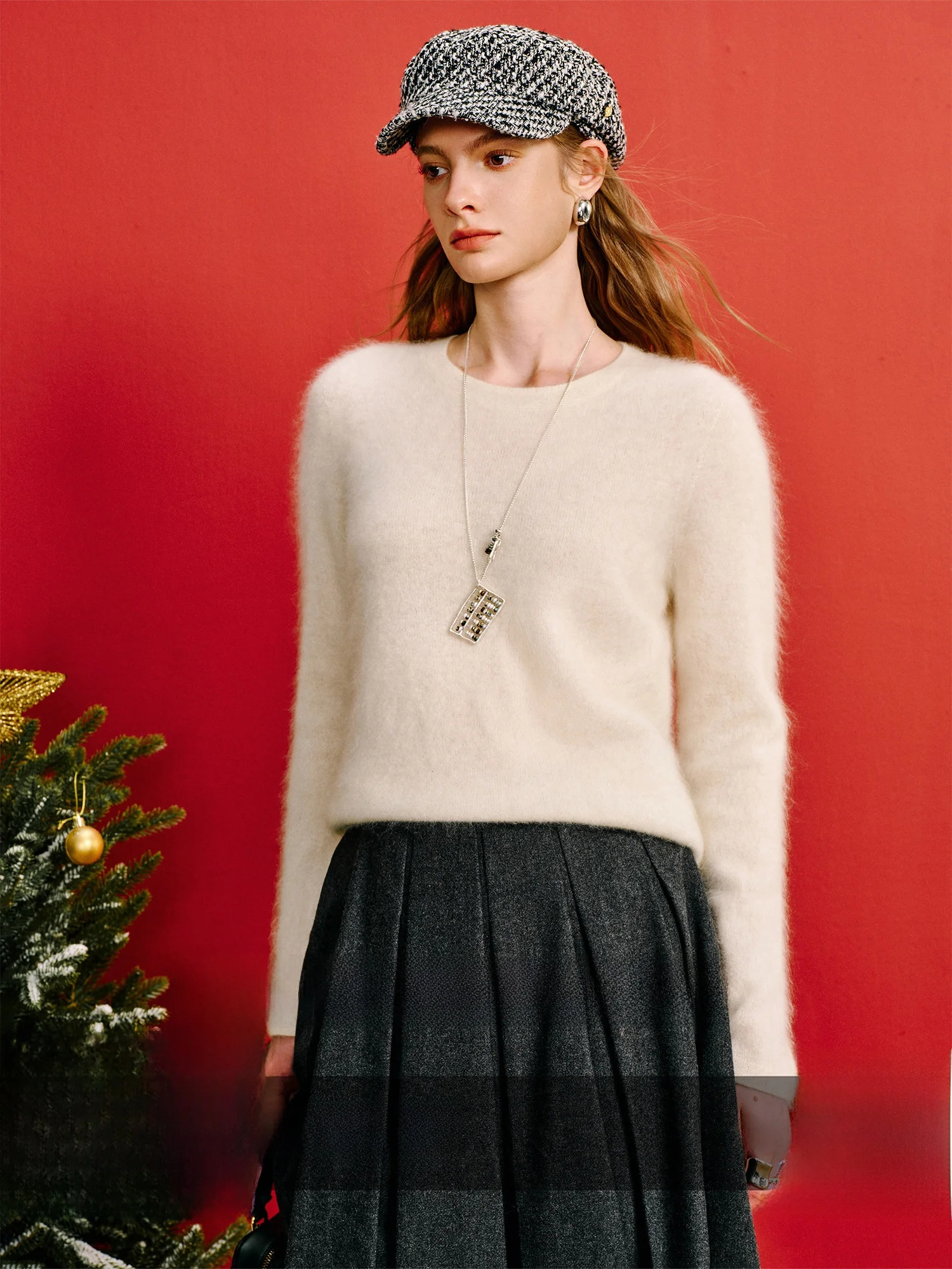 

CA White Rice Water Camere Knitted Fce round Ne Sl Women's Base irt Spring Season Comfortable Fit Long Sve