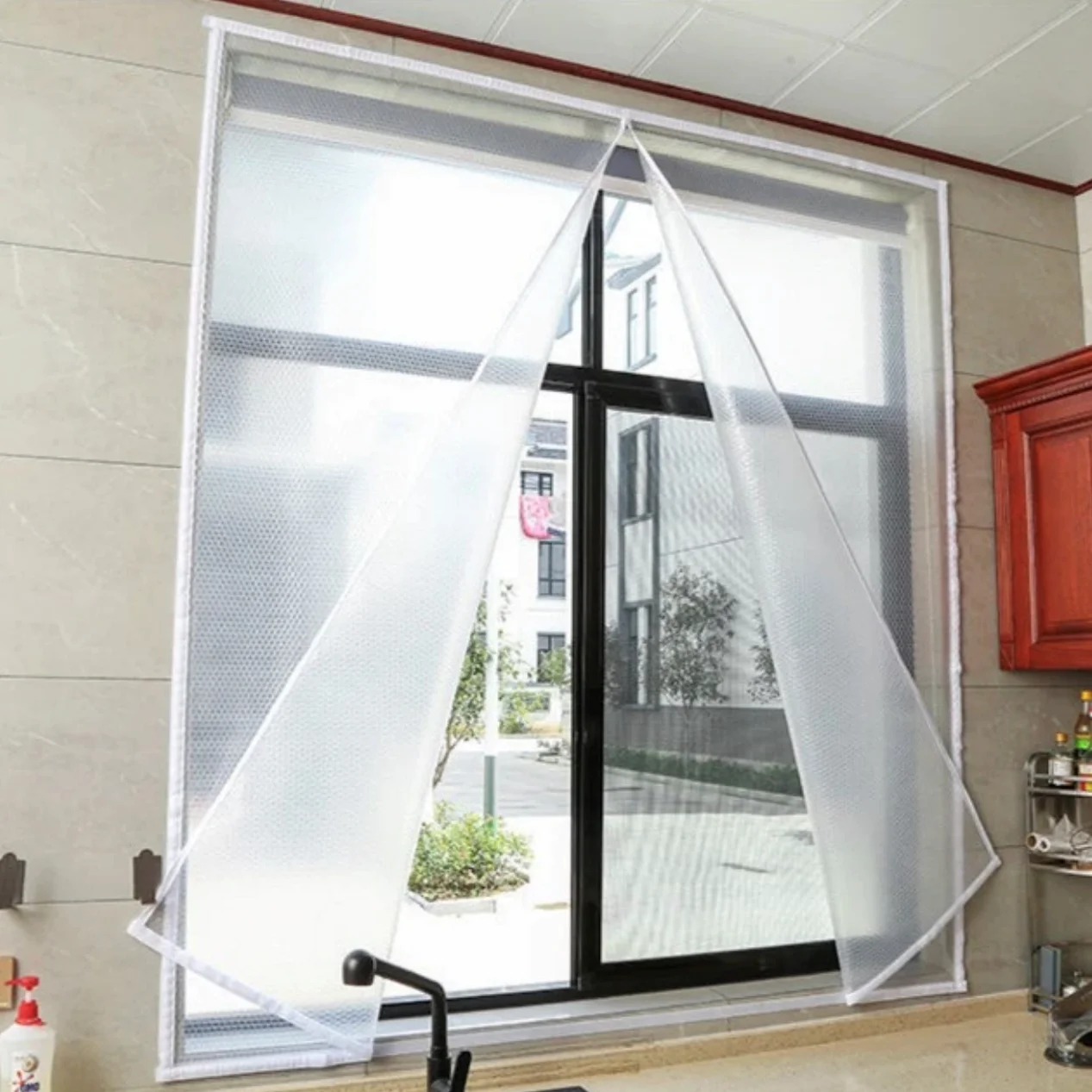 Zipper Bubble Film Window Curtain, No‑Drill Installation, Windproof & Warm for Winter