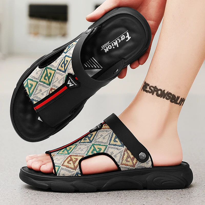 Sandals Men Summer 2024 New Wear Soft Soles Deodorant Breathable Slippers Men Leather Leisure Outdoor Beach Sandals Men