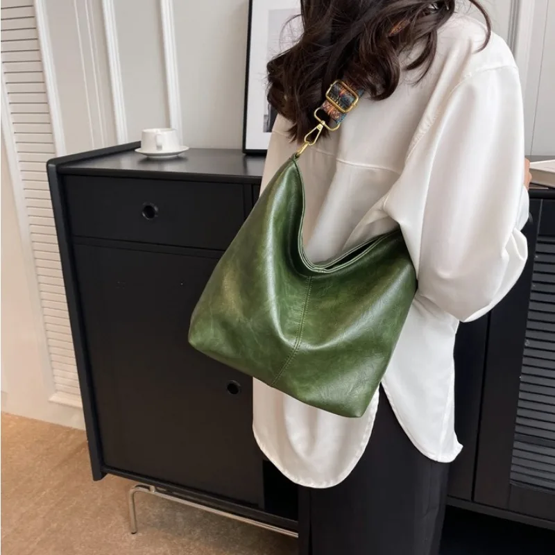 

Винтажная однотонная женская модная сумка через плечо из искусственной кожи, простая сумка через плечо большой емкости с широким ремешком, сумка через плечо для поездок на работу