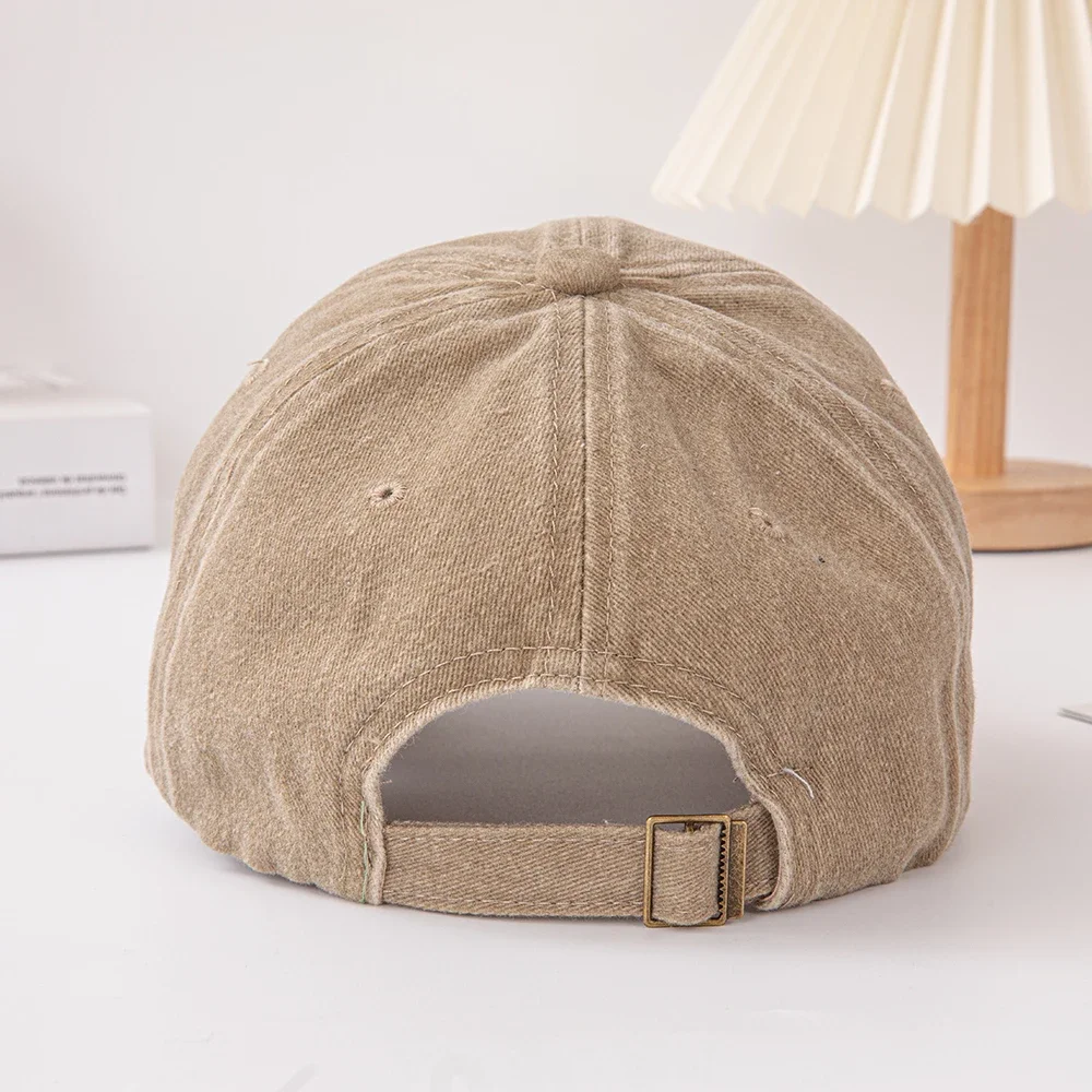 Hole Style Baseball Cap: Fashionable, Retro-Style Cap with Cool Tearing Details. Suitable for Casual Wear, Streetwear or Daily C