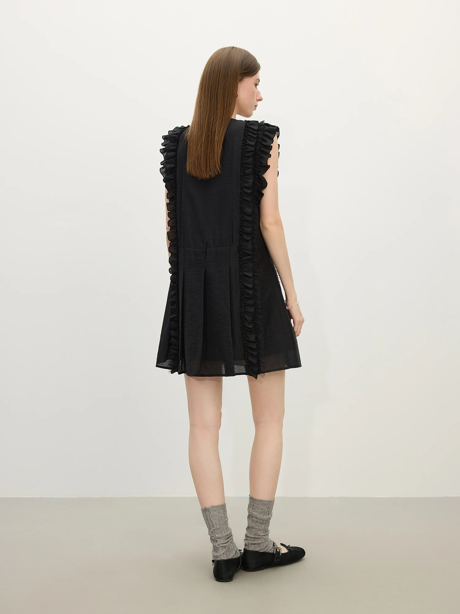 FSLE 2025 Abito estivo plissettato in lino da donna - Ricami intricati e romantici abiti casual con volant 25FS12503