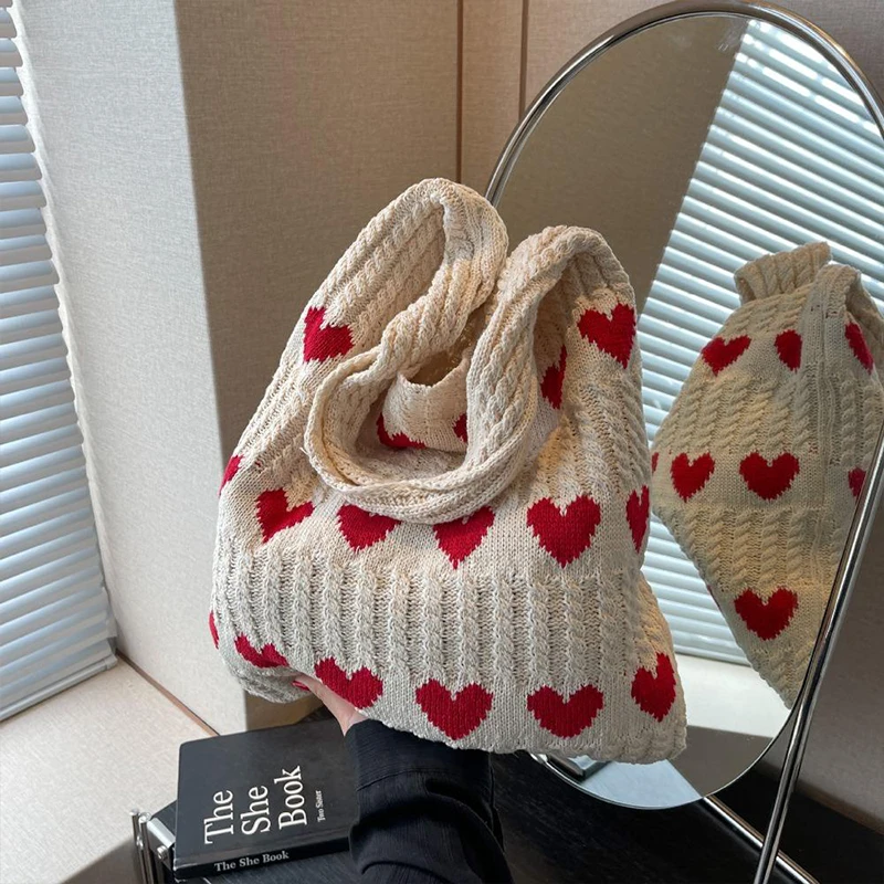 1PCS New Knitted Love Woolen Handheld Shoulder Bag For Women High Quality And Exquisite Large Capacity Women\'s Bag