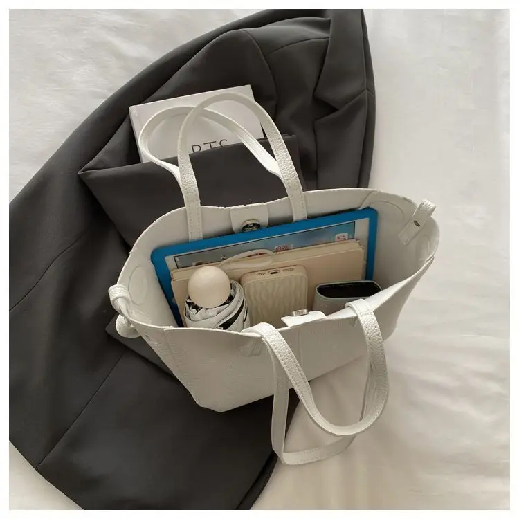 Advanced Large Capacity Commuting Fashionable Tote Bag for Women 2026 Versatile New Style Underarm Single Shoulder Handheld