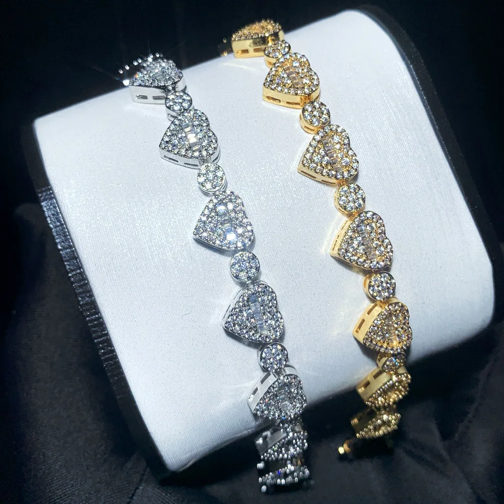 New jewelry full diamond zircon heart-shaped bracelet, niche Instagram style, personalized, simple and high-end women's bracelet